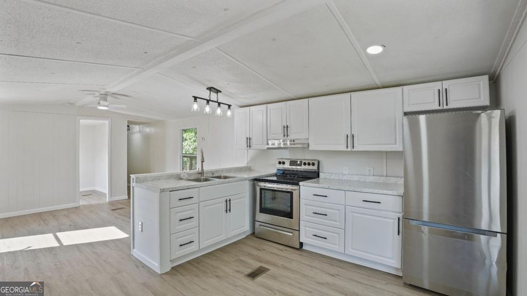 Photo of 50 Sangster Road, Jesup, GA 31545 (MLS # 10682419)