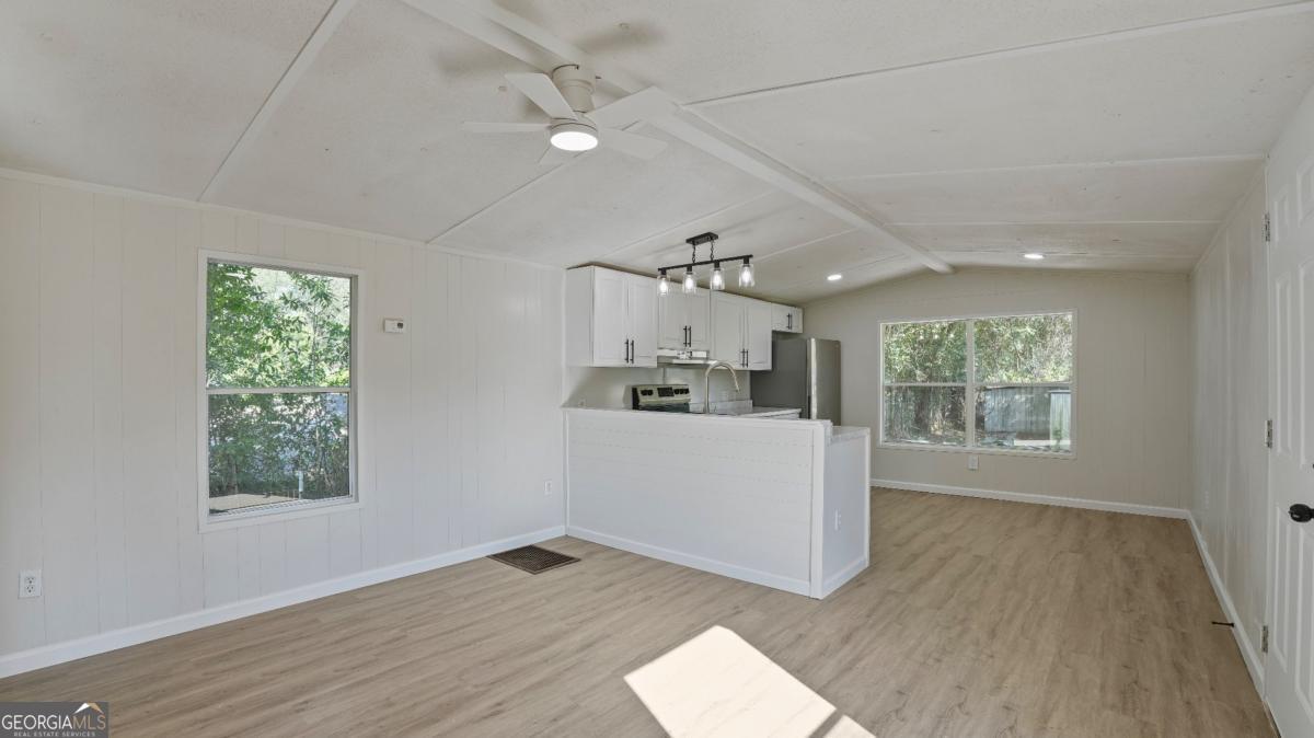 50 Sangster RD