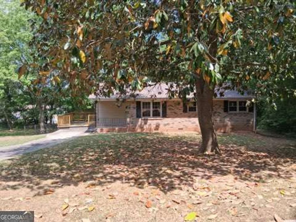 Photo of 2840 Somerton Drive, Morrow, GA 30260 (MLS # 10742181)
