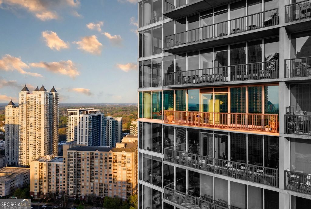 Photo of 1080 Peachtree Street NE #2702, Atlanta, GA 30309 (MLS # 10720669)