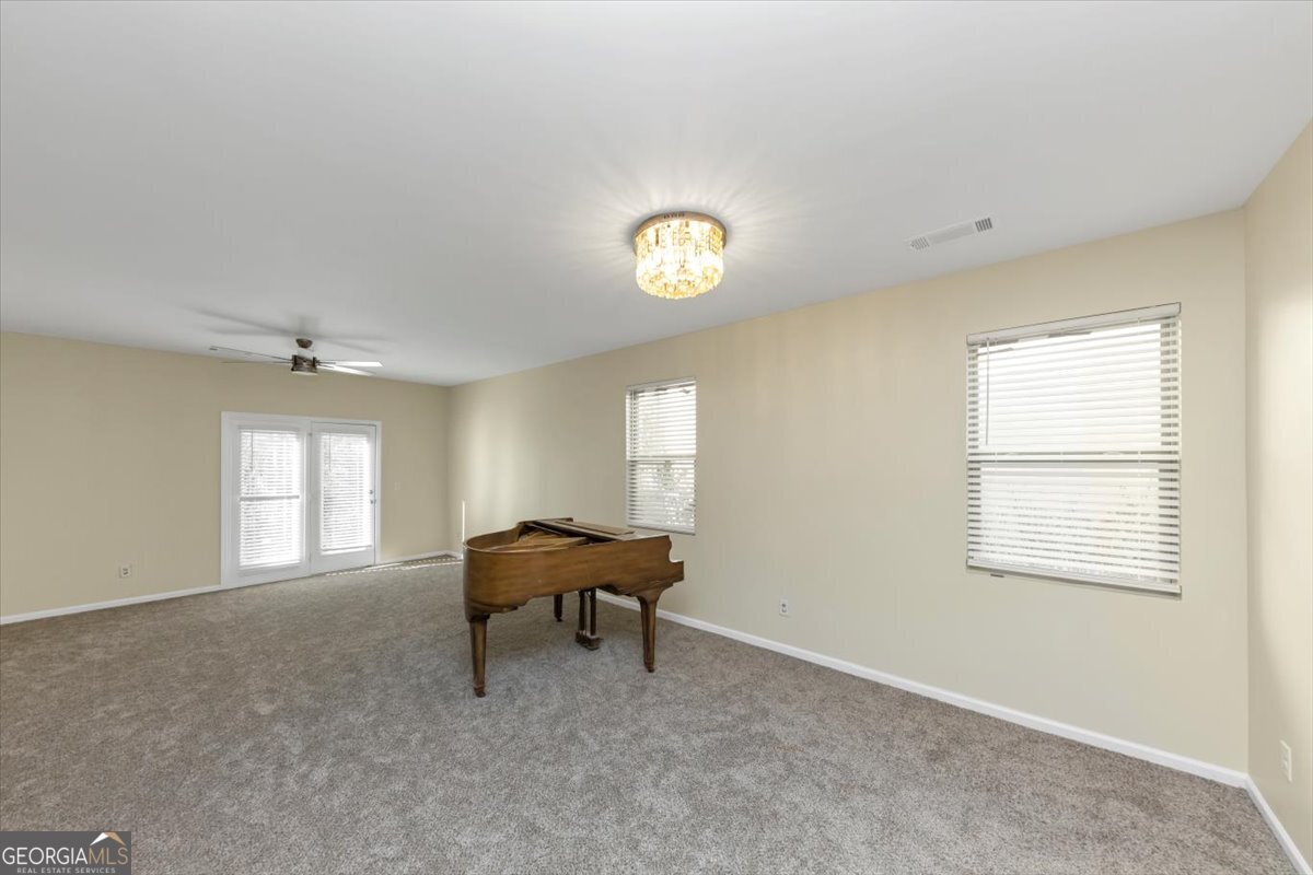 2896 S Hills