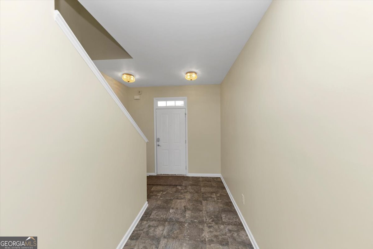 2896 S Hills
