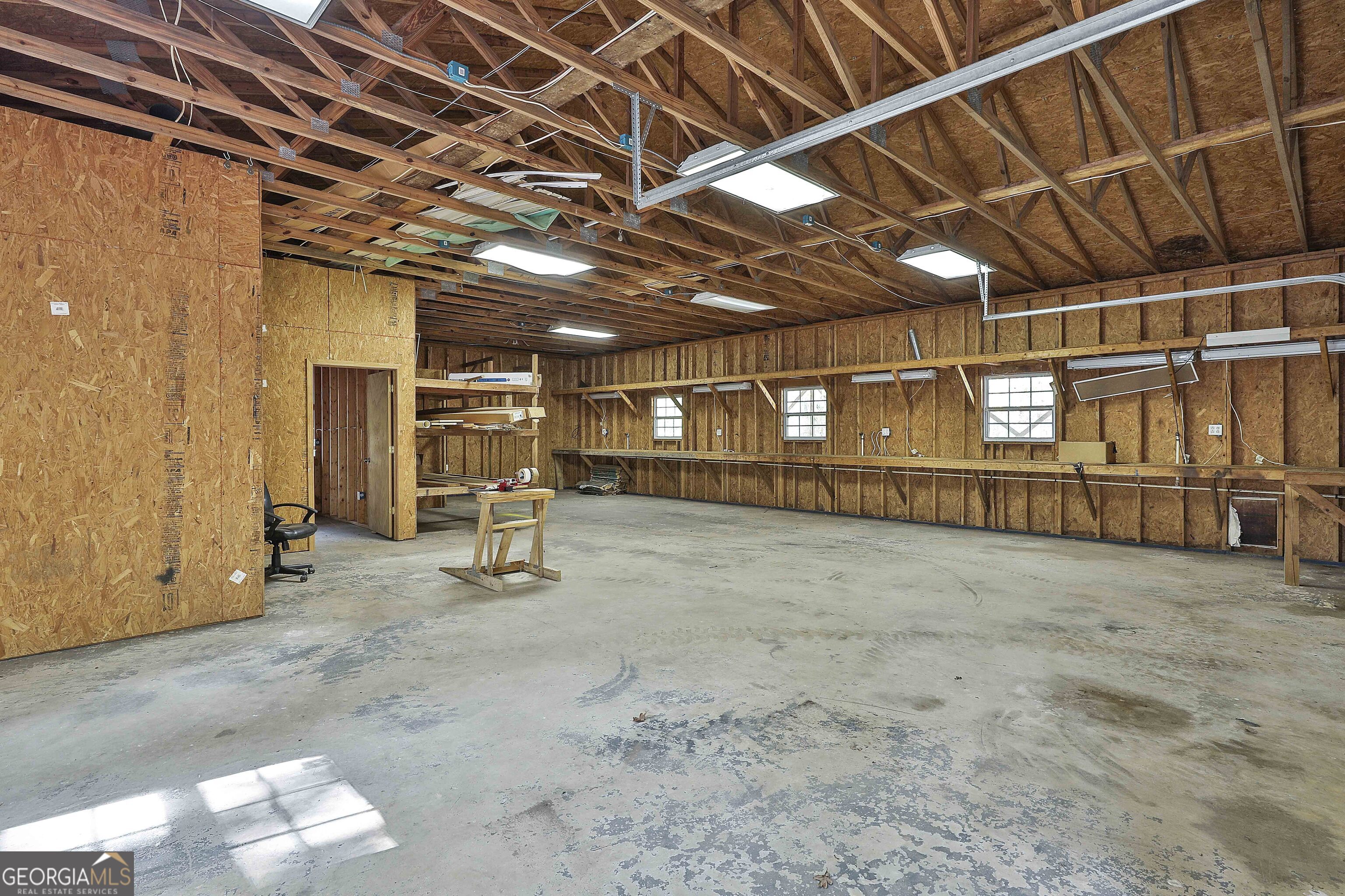 3530 Highway 81 W