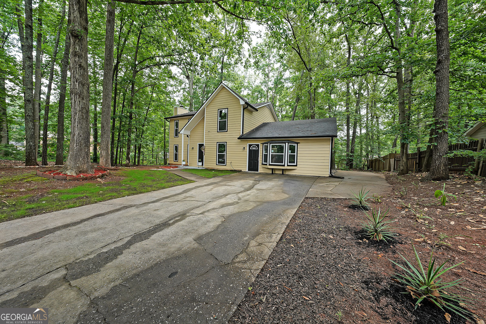 7156 Whitfield DR