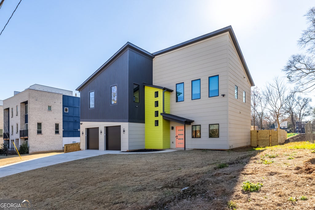 Photo of 2017 Memorial Drive SE, Atlanta, GA 30317 (MLS # 10777005)