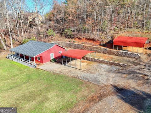 A home in Hiawassee