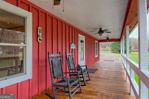 A home in Hiawassee