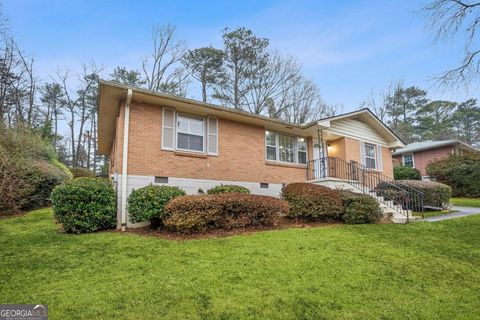 Photo of 1068 Willivee Drive, Decatur, GA 30033 (MLS # 10687116)