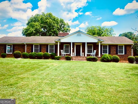 A home in Eastanollee