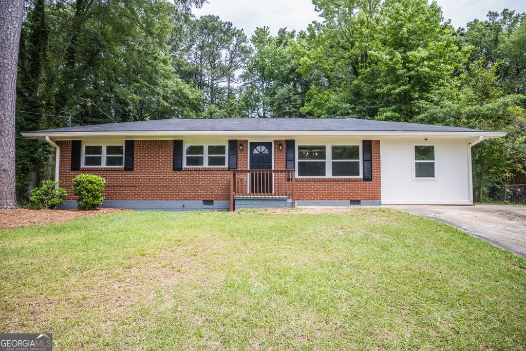Photo of 4128 Lindsey Drive, Decatur, GA 30035 (MLS # 10769890)