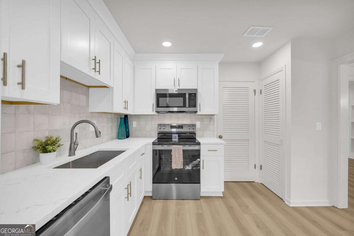 1 N Boundary PL NW