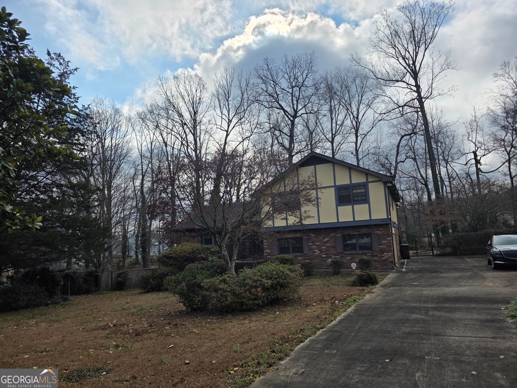 Photo of 1241 Tsali Trail, Lake City, GA 30260 (MLS # 10725079)