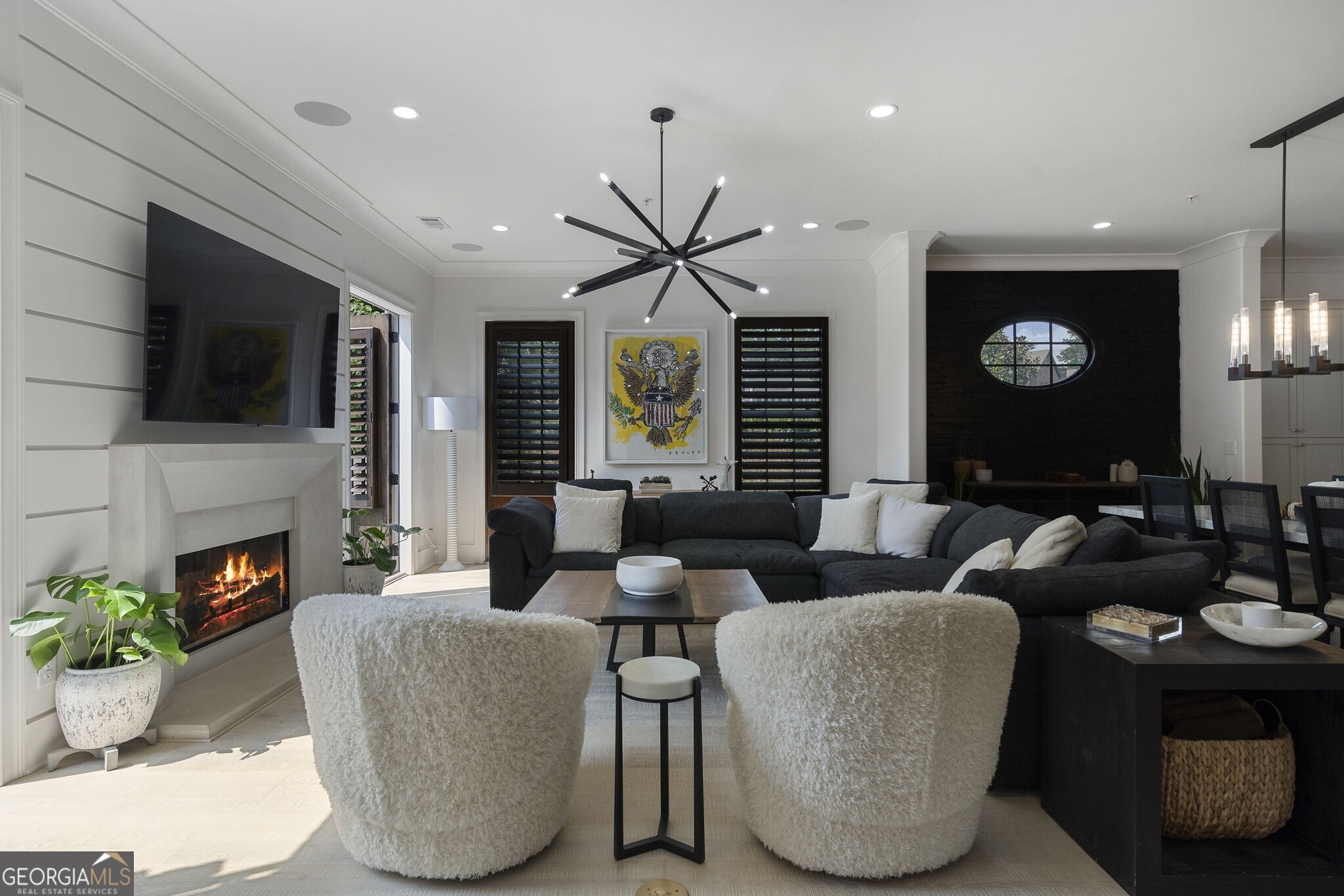 132 Grand CRES