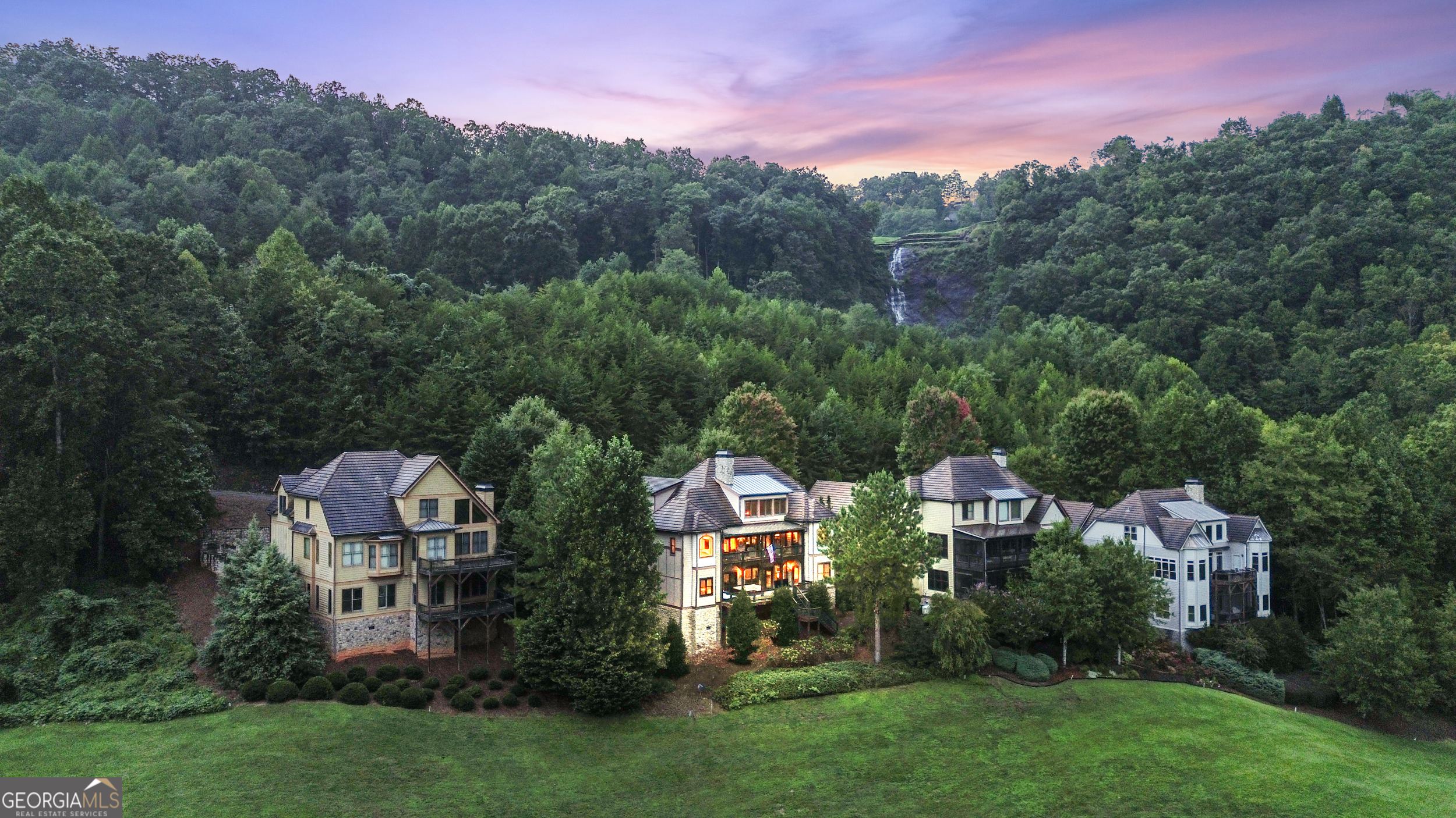 Clayton, Georgia 30525, United States, 5 Bedrooms Bedrooms, ,6 BathroomsBathrooms,Residential,Active,205268