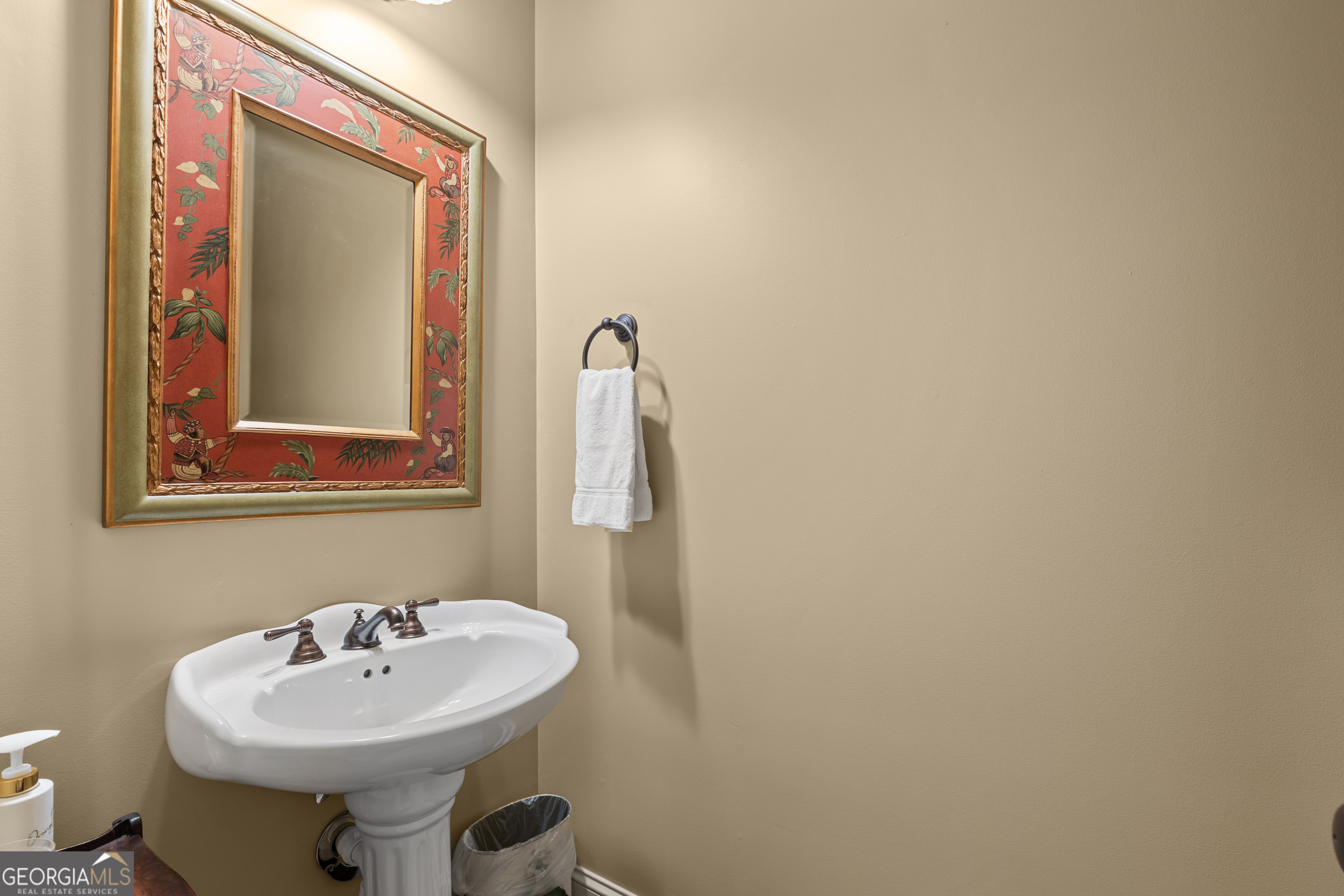 Clayton, Georgia 30525, United States, 5 Bedrooms Bedrooms, ,6 BathroomsBathrooms,Residential,Active,205268