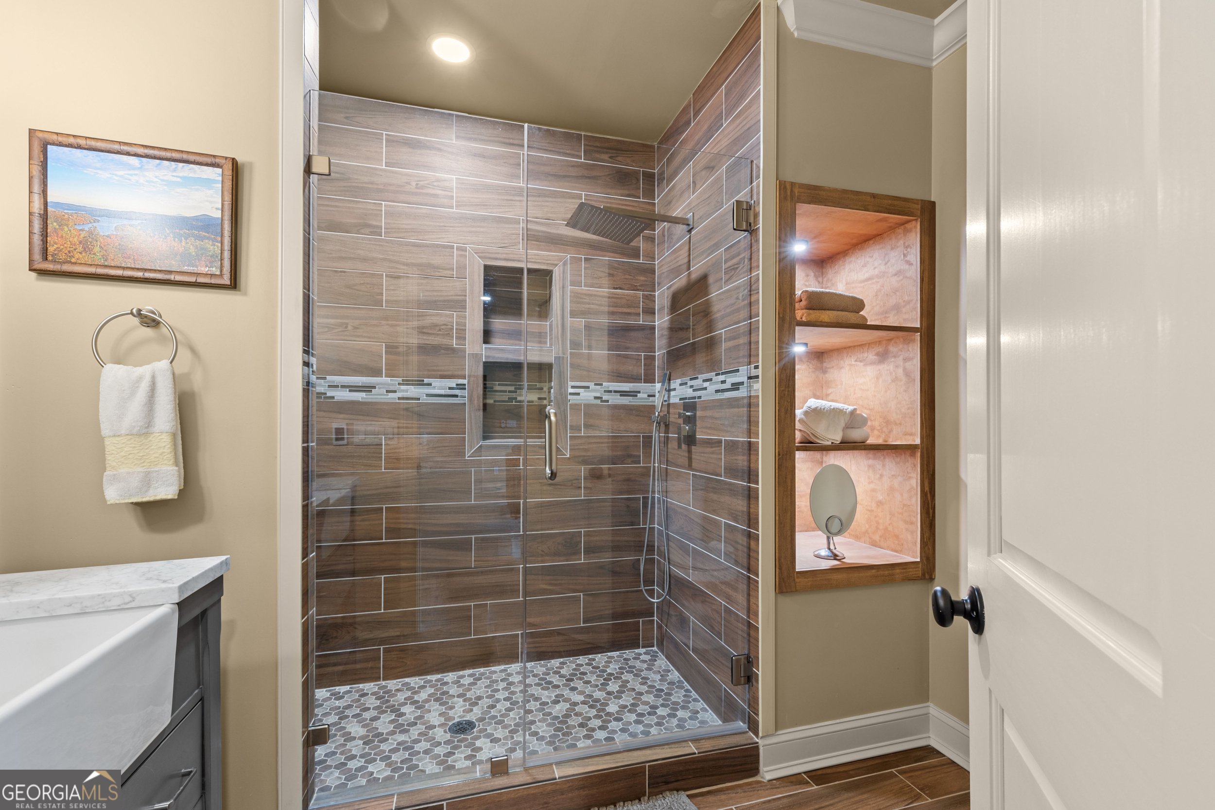 Clayton, Georgia 30525, United States, 5 Bedrooms Bedrooms, ,6 BathroomsBathrooms,Residential,Active,205268