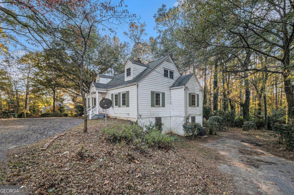 Photo of 814 S Jolly Avenue, Clarkston, GA 30021 (MLS # 10700414)