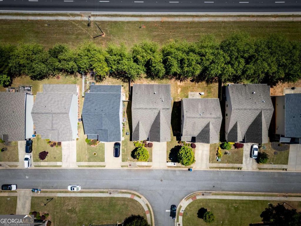 Photo of 901 Sonoma Drive, Lawrenceville, GA 30045 (MLS # 10757139)