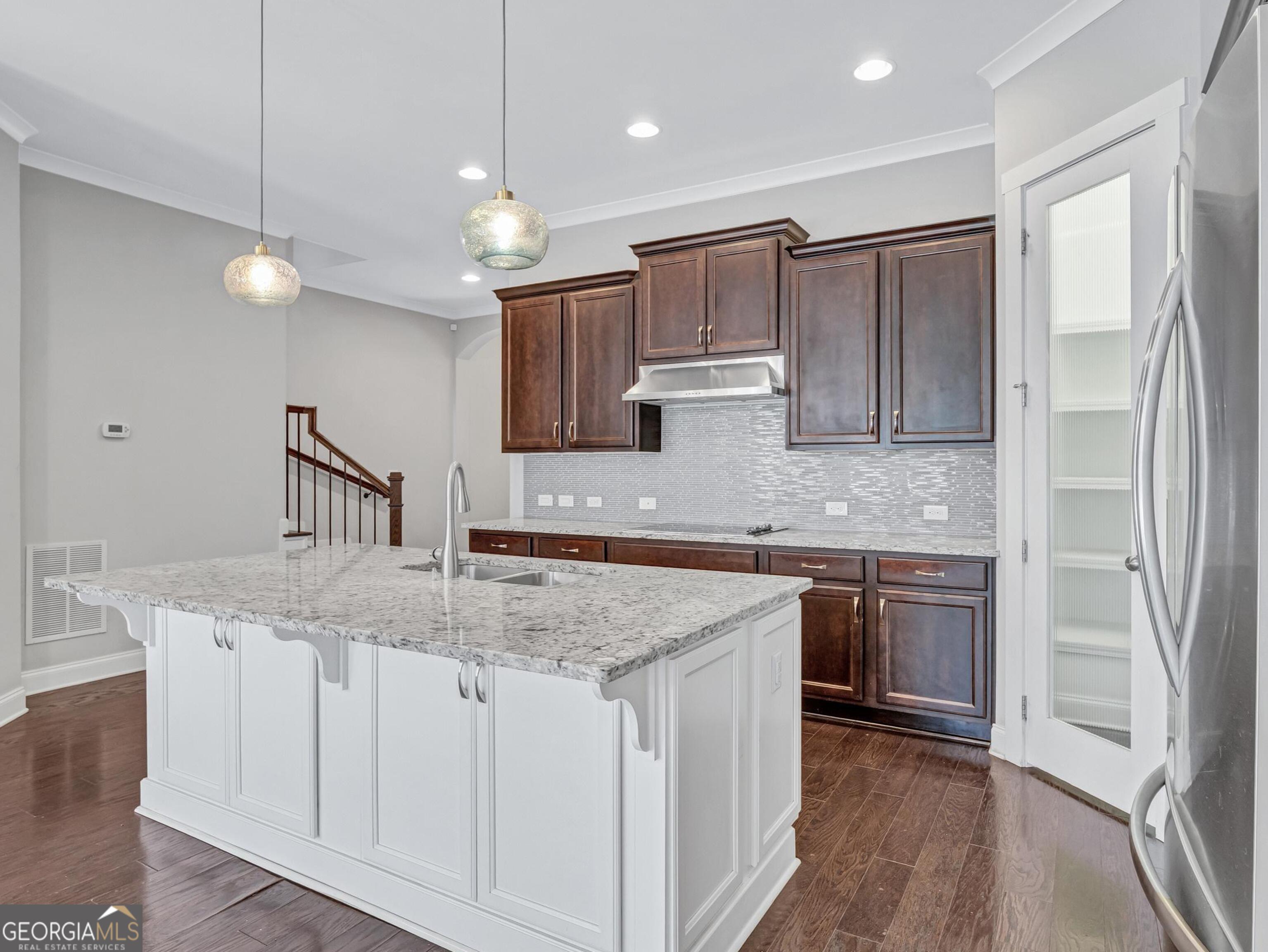 6254 Village Arbor LN