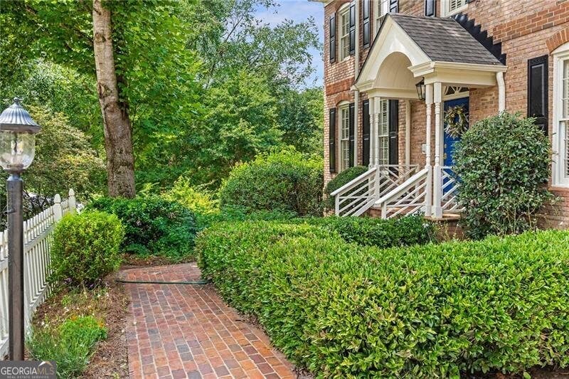 Photo of 1811 Baldwin Farms Drive, Marietta, GA 30068 (MLS # 10821739)