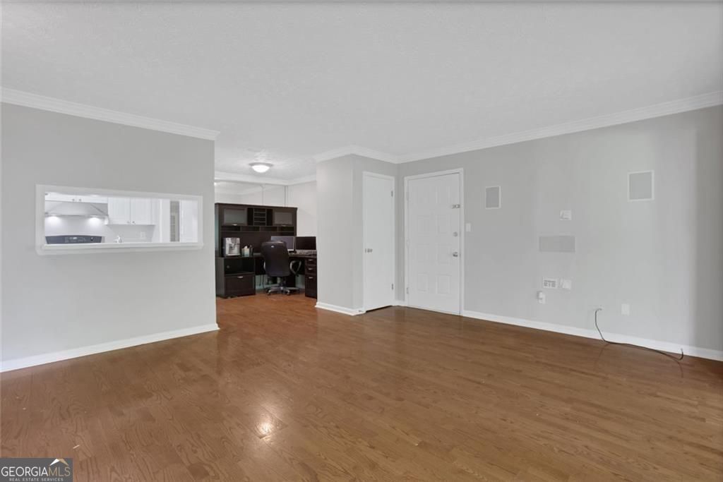 407 NE Summit North DR NE 407