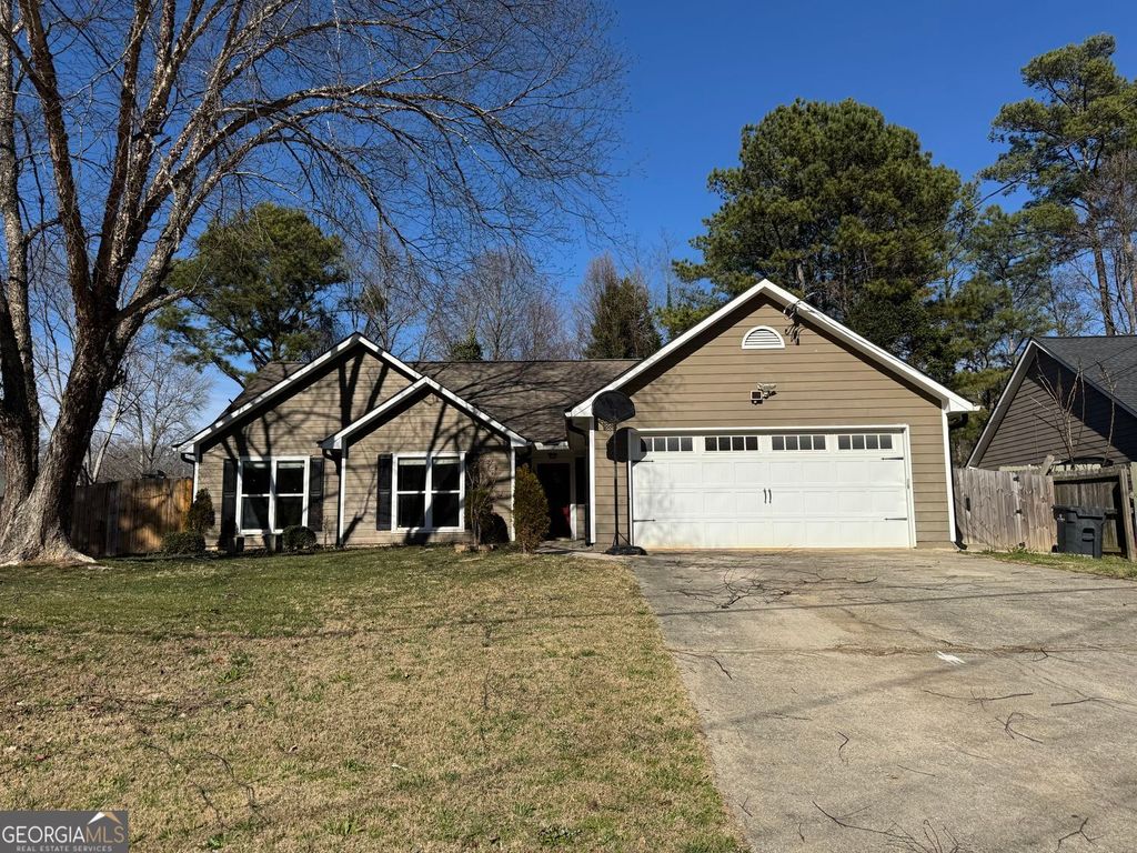 Photo of 622 Marble Arch Avenue, Lawrenceville, GA 30046 (MLS # 10735827)