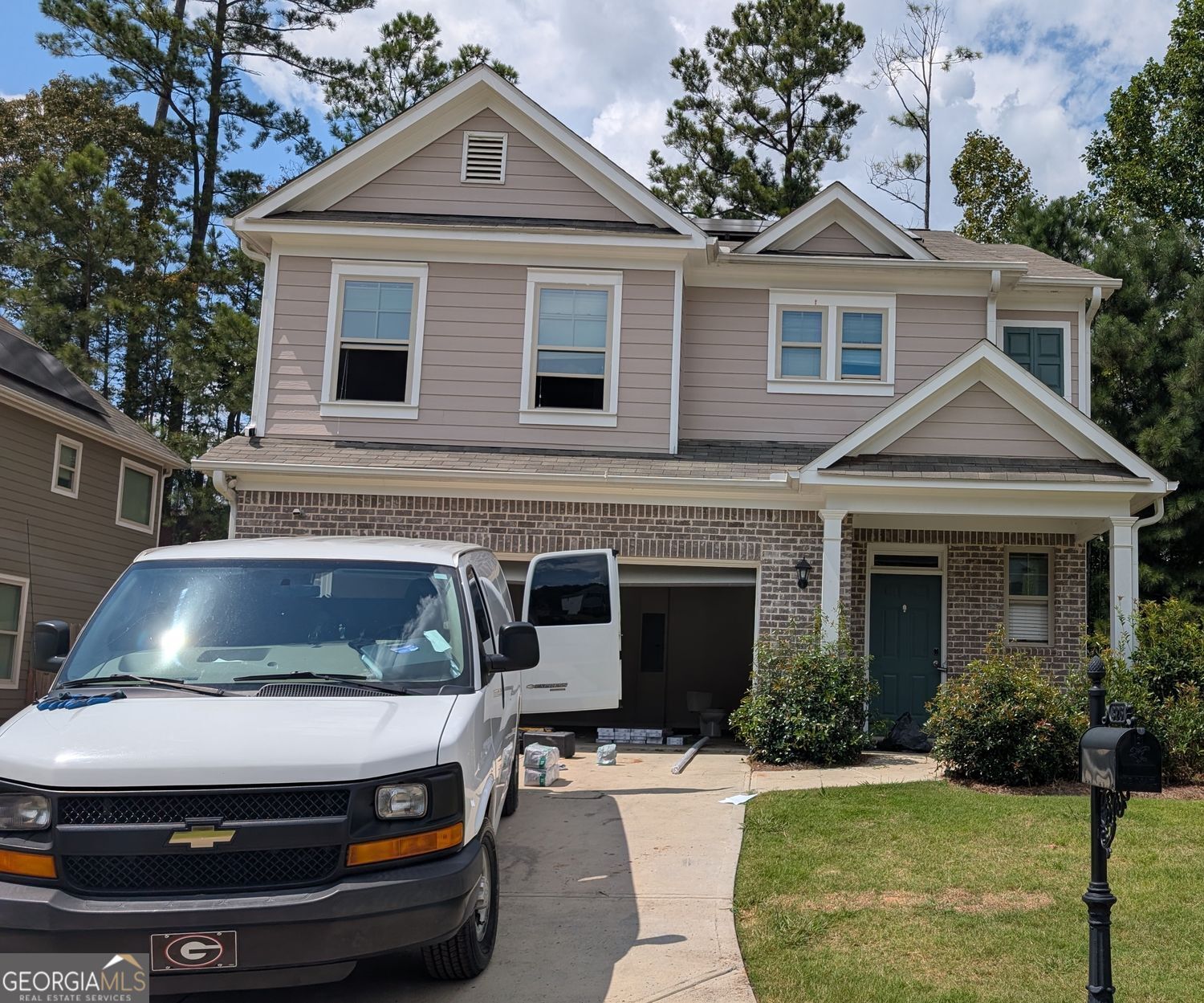 This home should be your next home. DO you need 4 bedrooms? Please consider this nice home. The community offers great amenities. Lighted Tennis courts, Large swimming pool with great layout areas.