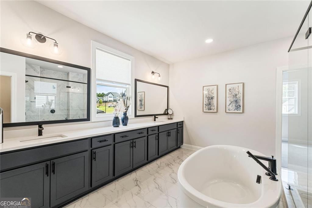 HOLLY FARM PH 1B - Residential