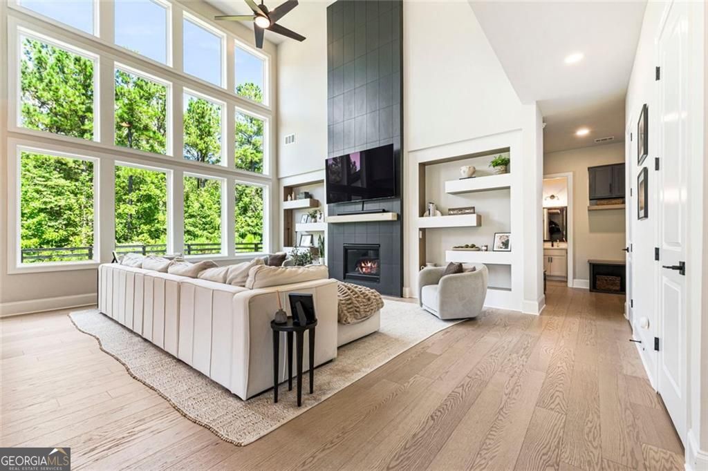 HOLLY FARM PH 1B - Residential