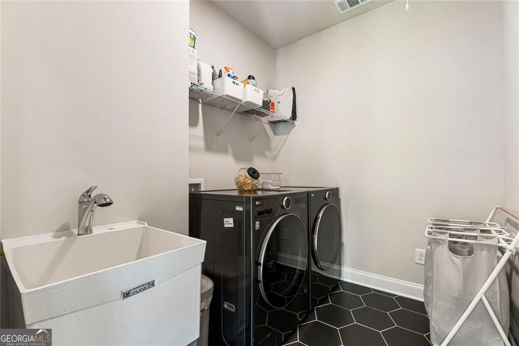 HOLLY FARM PH 1B - Residential