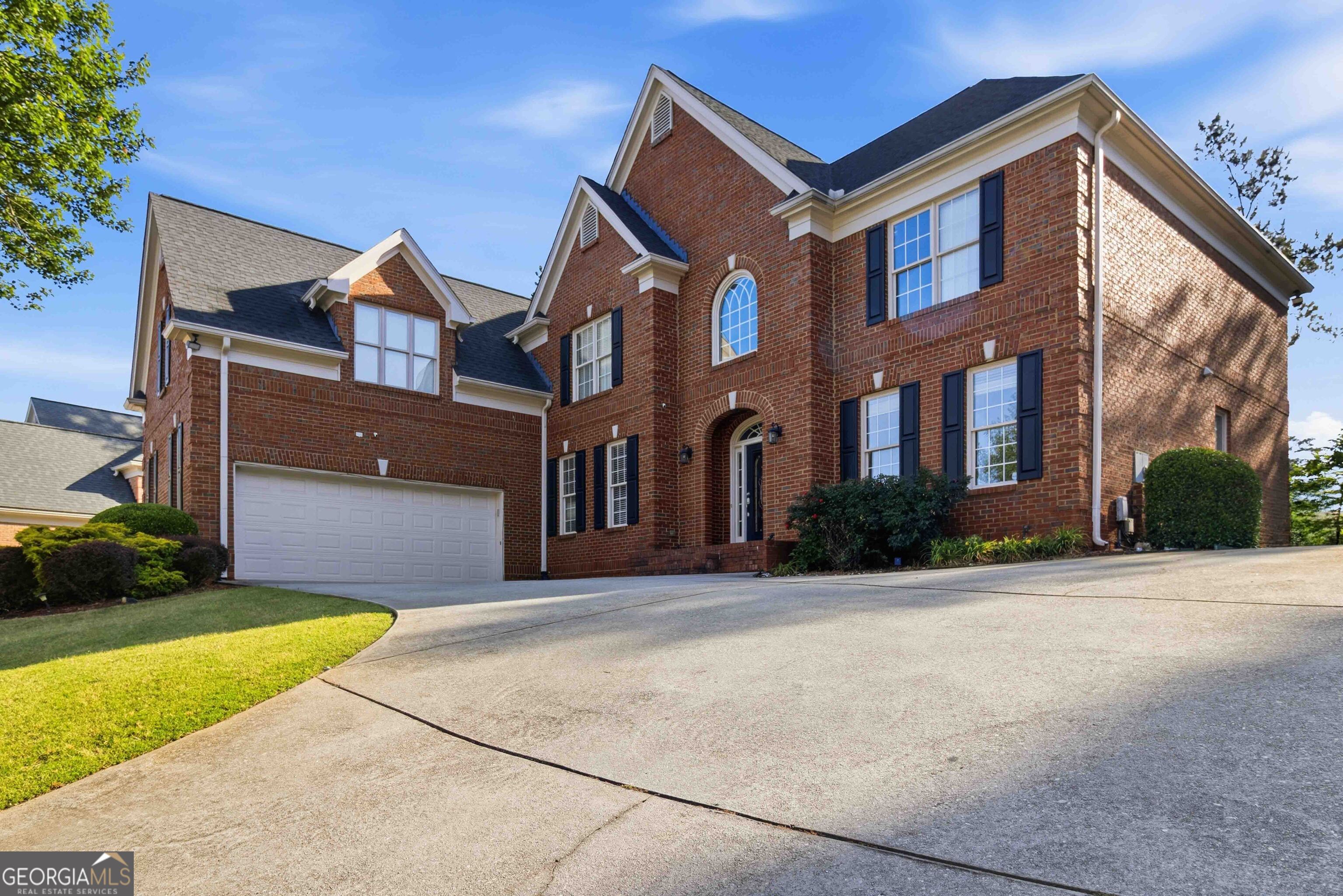 1121 Hiddenbrook LN
