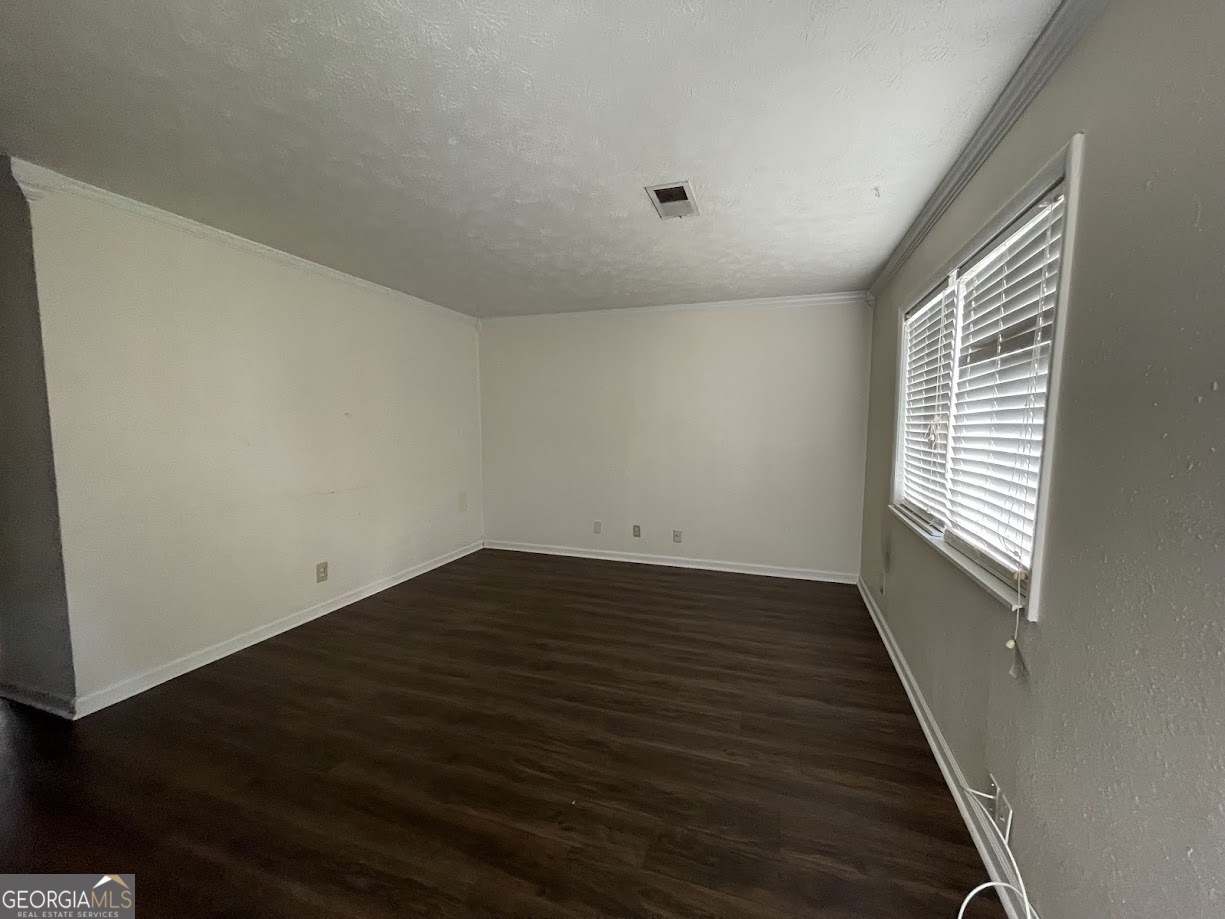 636 North AVE 11A