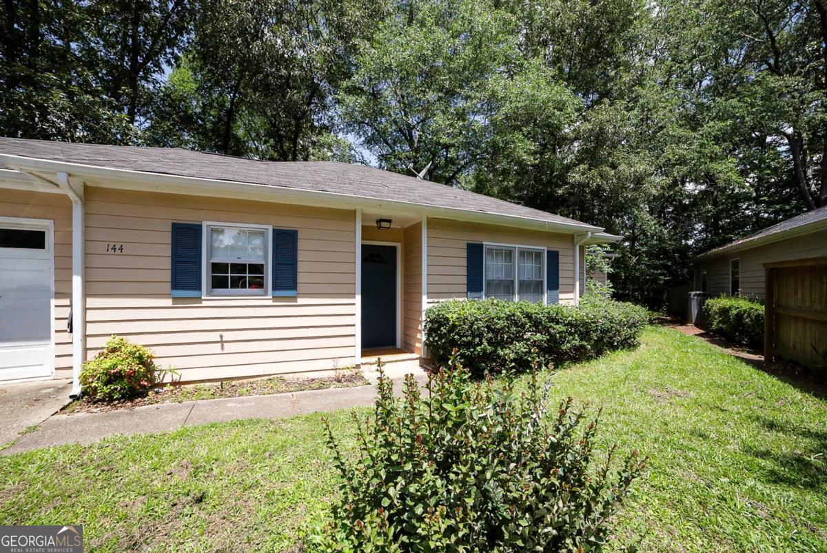 144 Sterling DR