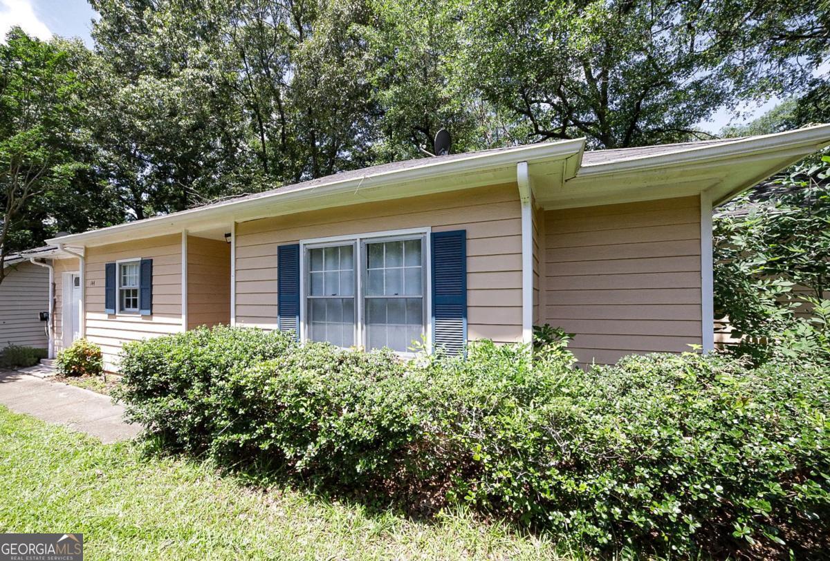 144 Sterling DR