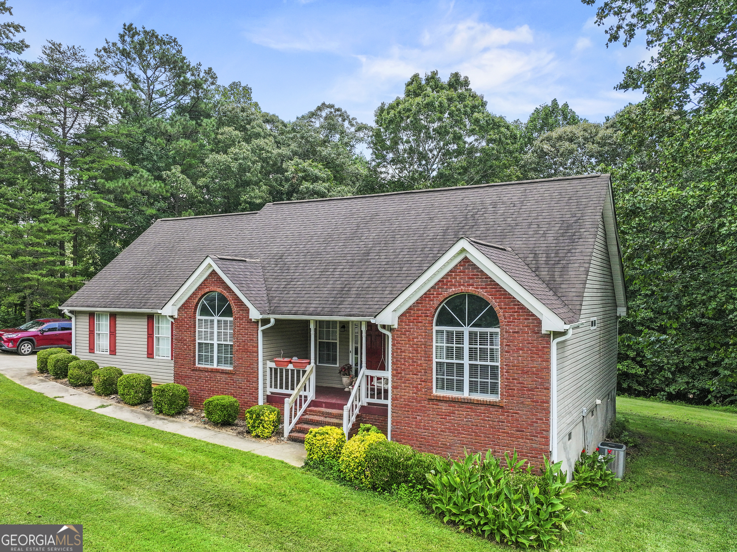 5301 Hopewell LN
