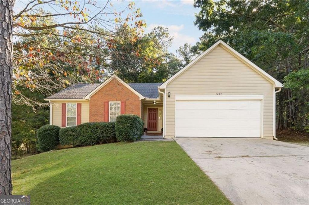 Photo of 1224 Bonita Circle, Jonesboro, GA 30238 (MLS # 10632140)