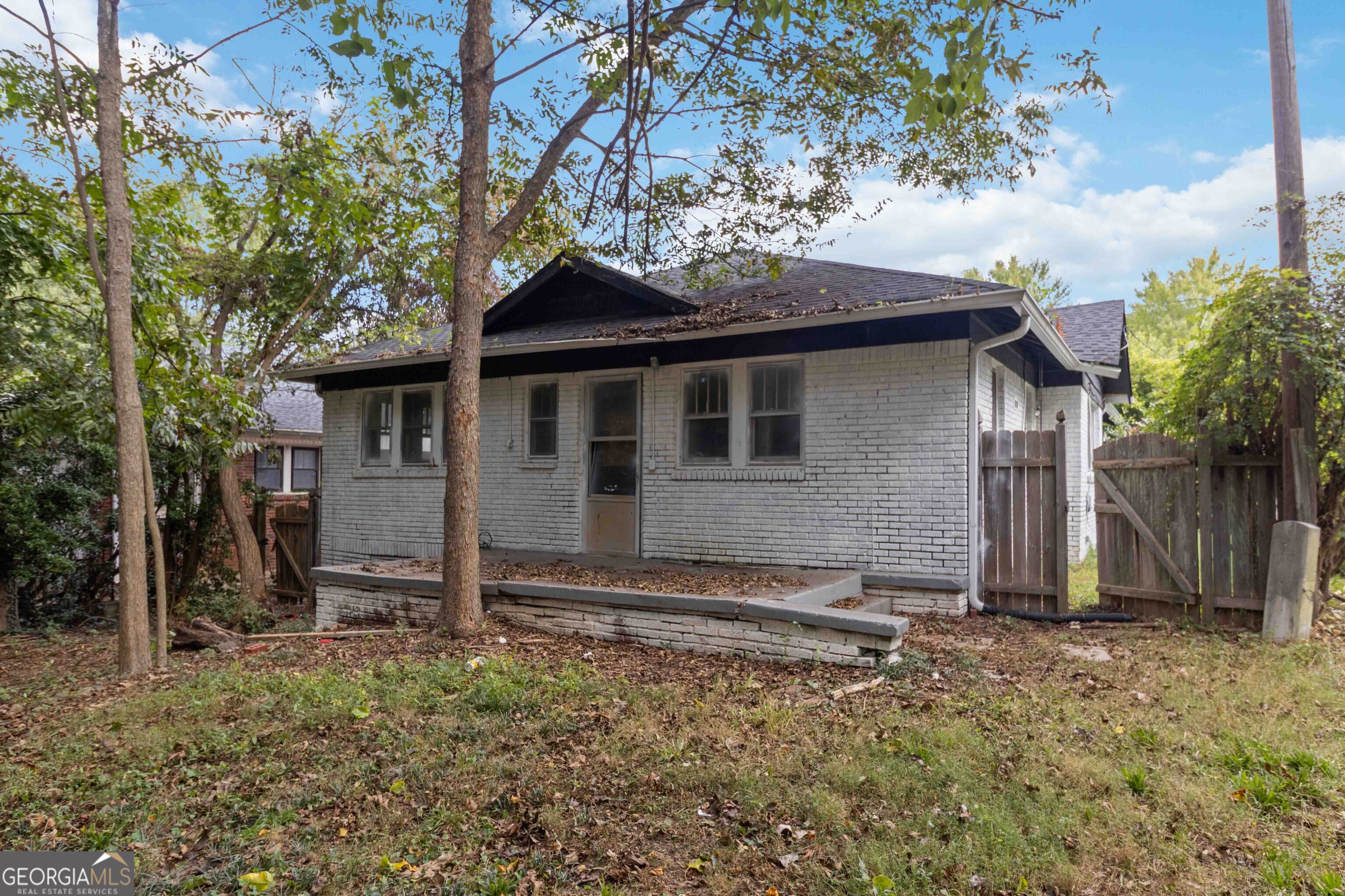 1652 Thompson AVE