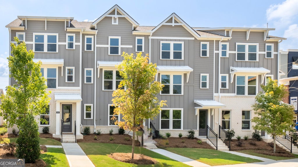Photo of 320 Laurel Lane #2020, Hapeville, GA 30354 (MLS # 10776974)