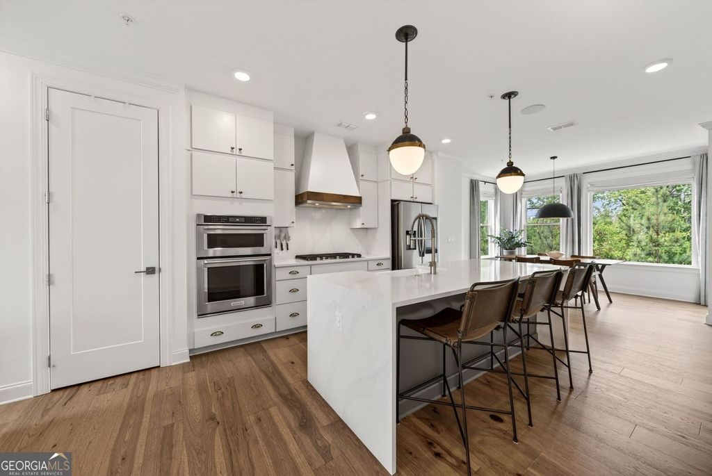Photo of 6589 Beacon Drive, Sandy Springs, GA 30328 (MLS # 10755652)