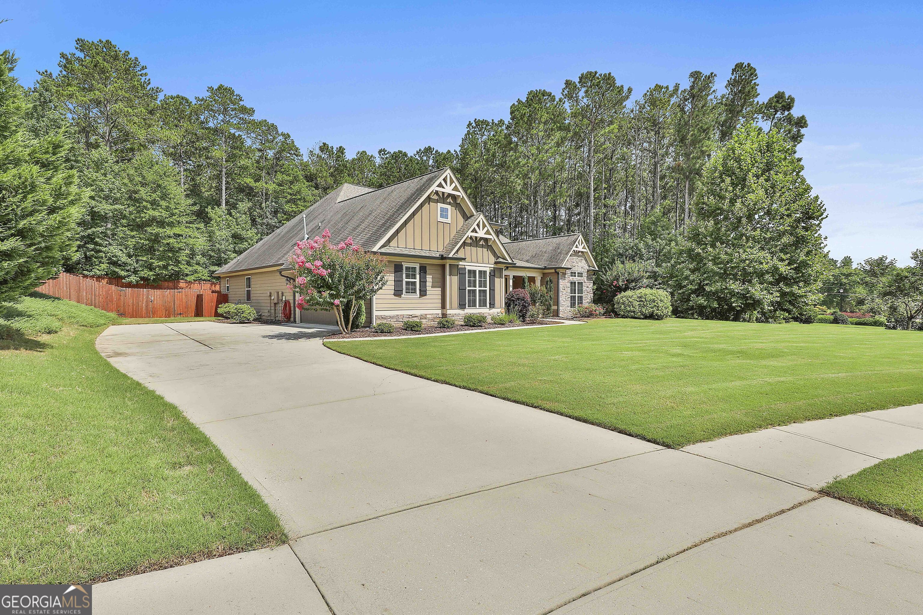 37 Big Horn DR