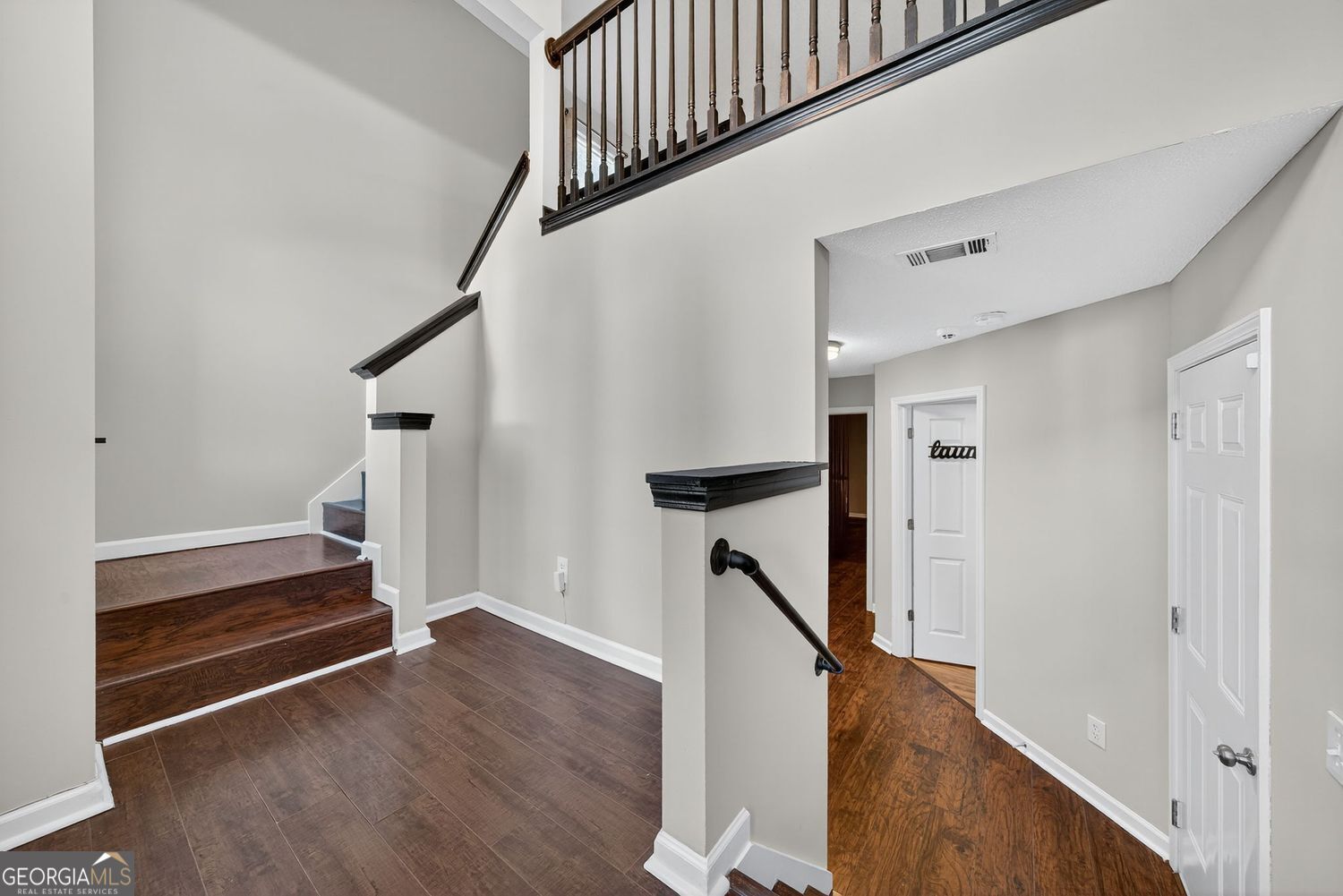 2907 Crest Ridge CT SW