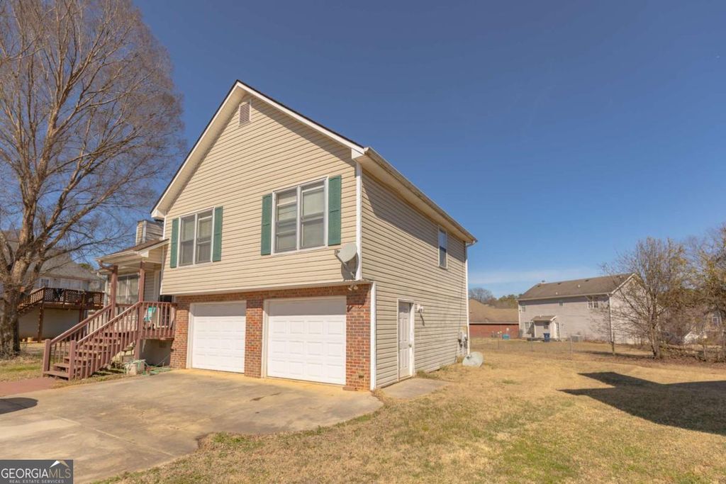 Photo of 16 Huntcliff Drive, Cartersville, GA 30121 (MLS # 10714646)