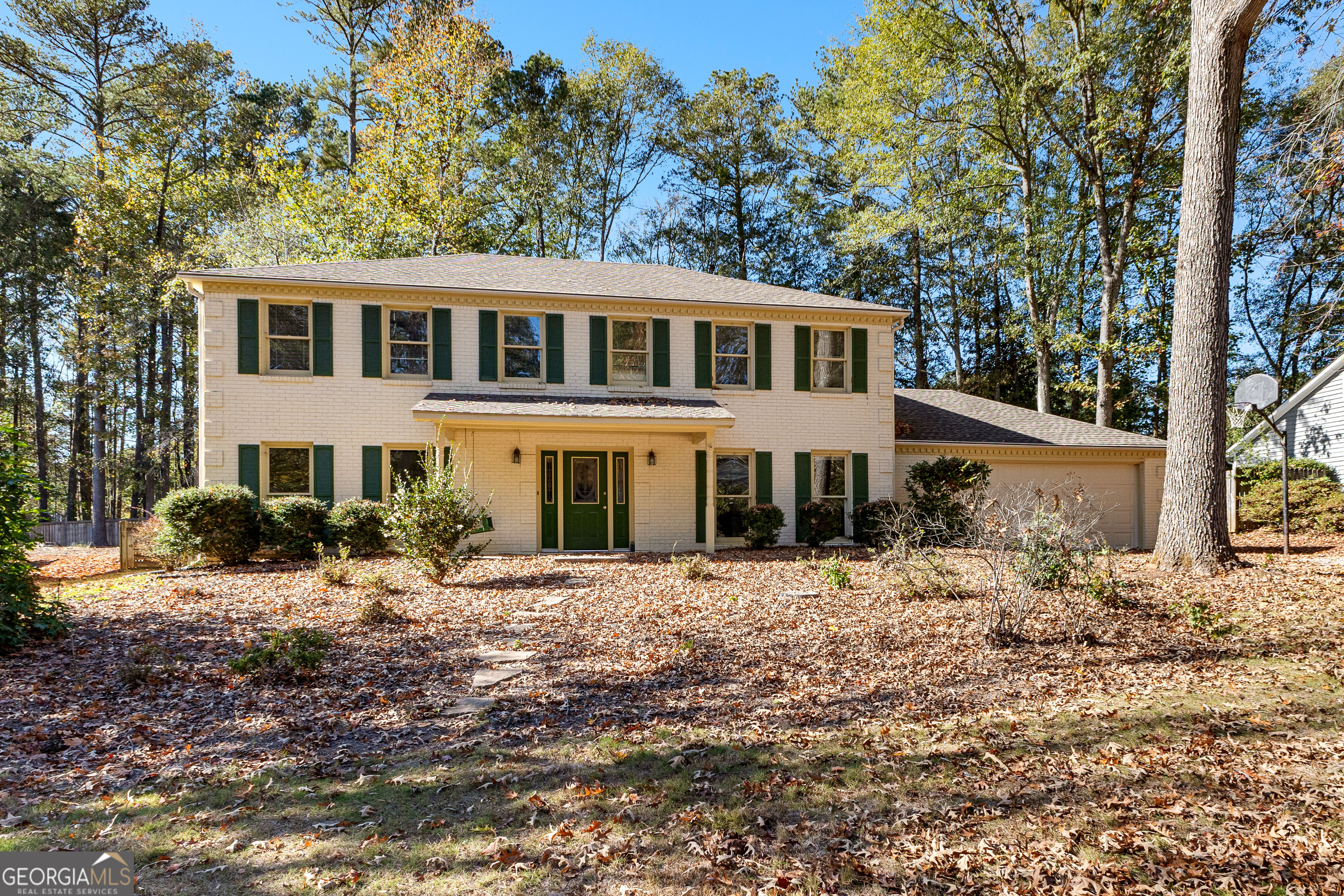 Find home in McIntosh school district just steps to Lake Peachtree. Four bedroom and two and half baths with great living spaces. Main floor has family room plus a large second living space for home office, play room or hobby room. Fenced in backyard allows for safety for children play or pets. Home is owned and operated by local investor. For more info, contact owner, Shane Jones at 770-560-5622. Application can be accessed at https://hsga.appfolio.com/listings