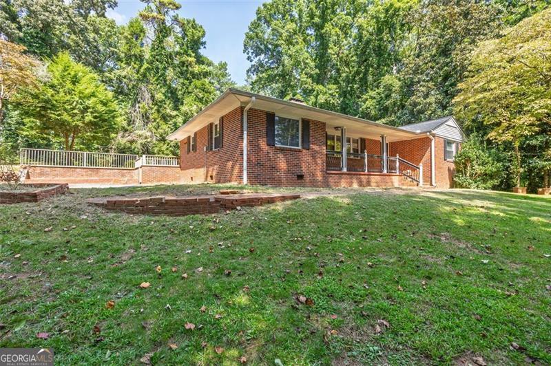 250 Memorial DR