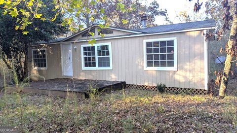 A home in Fort Valley