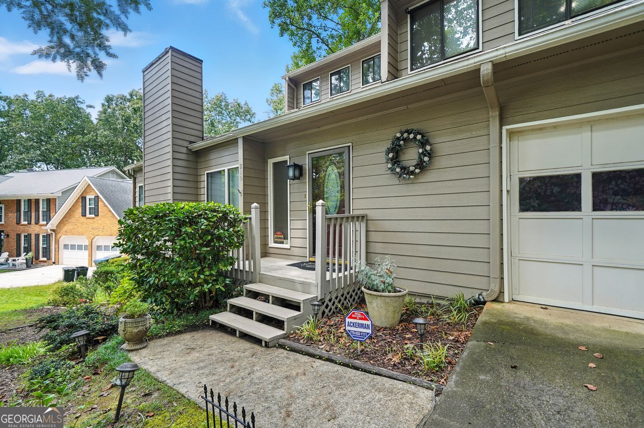 215 Overlook CT