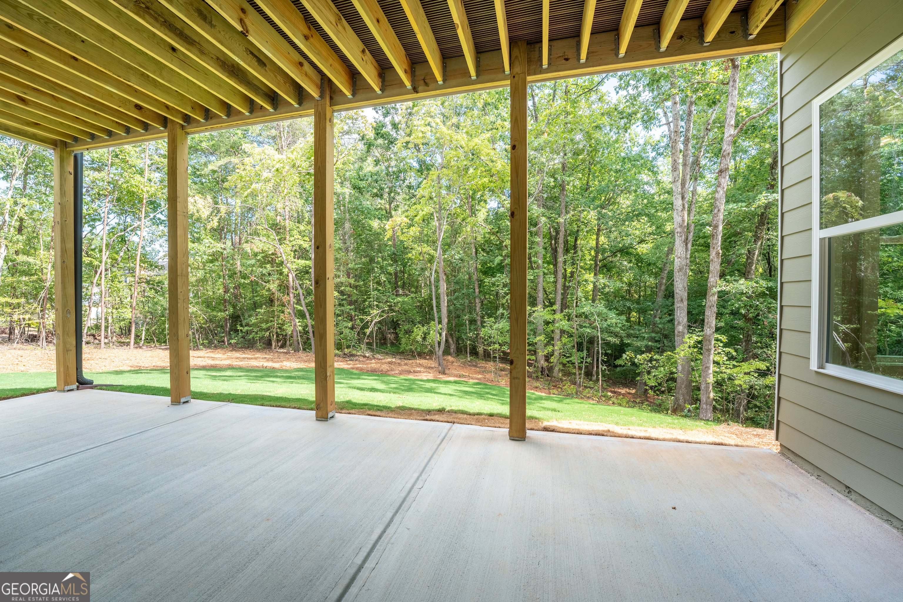 Clarkesville, Georgia 30523, United States, 4 Bedrooms Bedrooms, ,5 BathroomsBathrooms,Residential,Active,205938