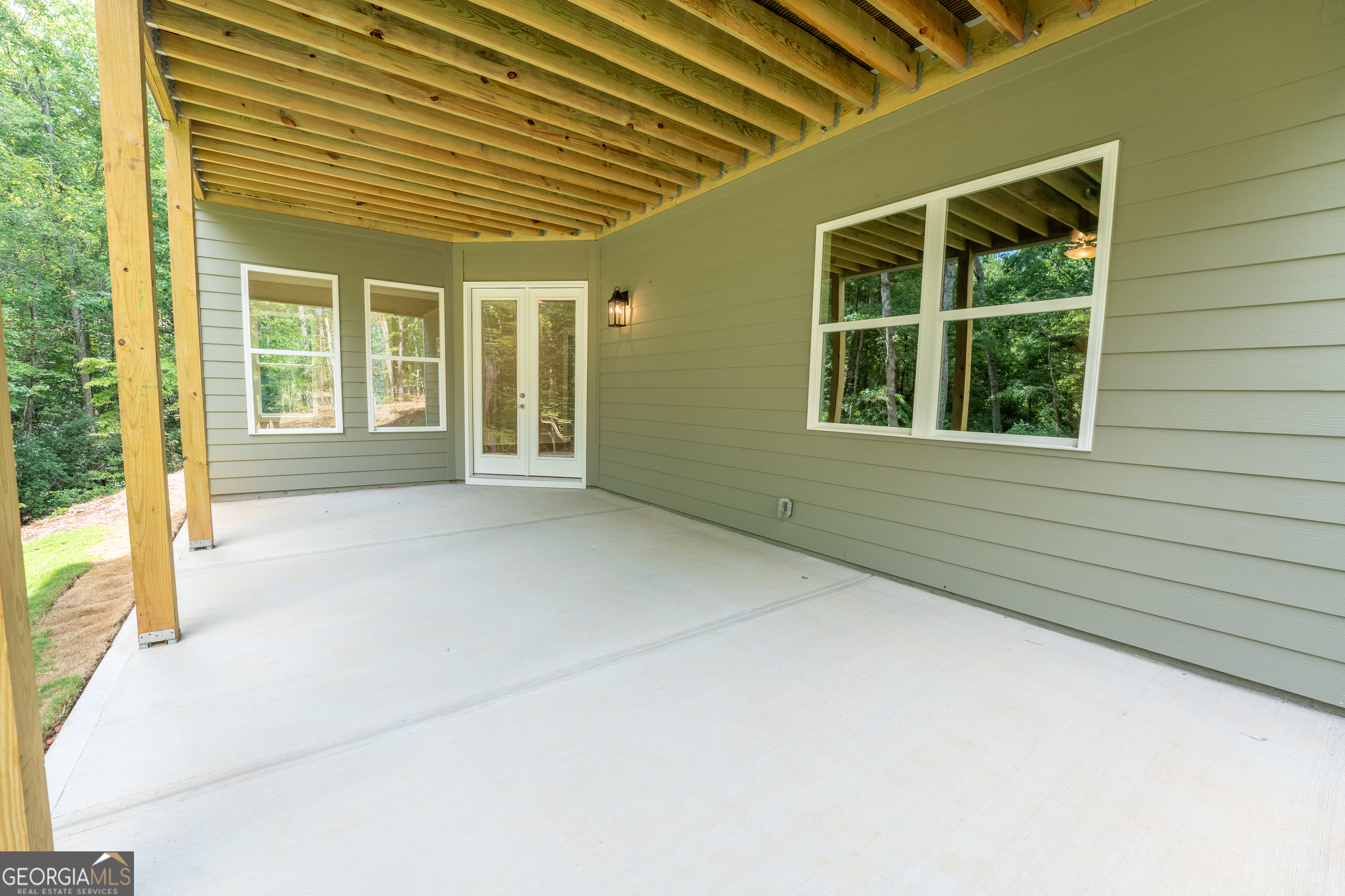 Clarkesville, Georgia 30523, United States, 4 Bedrooms Bedrooms, ,5 BathroomsBathrooms,Residential,Active,205938