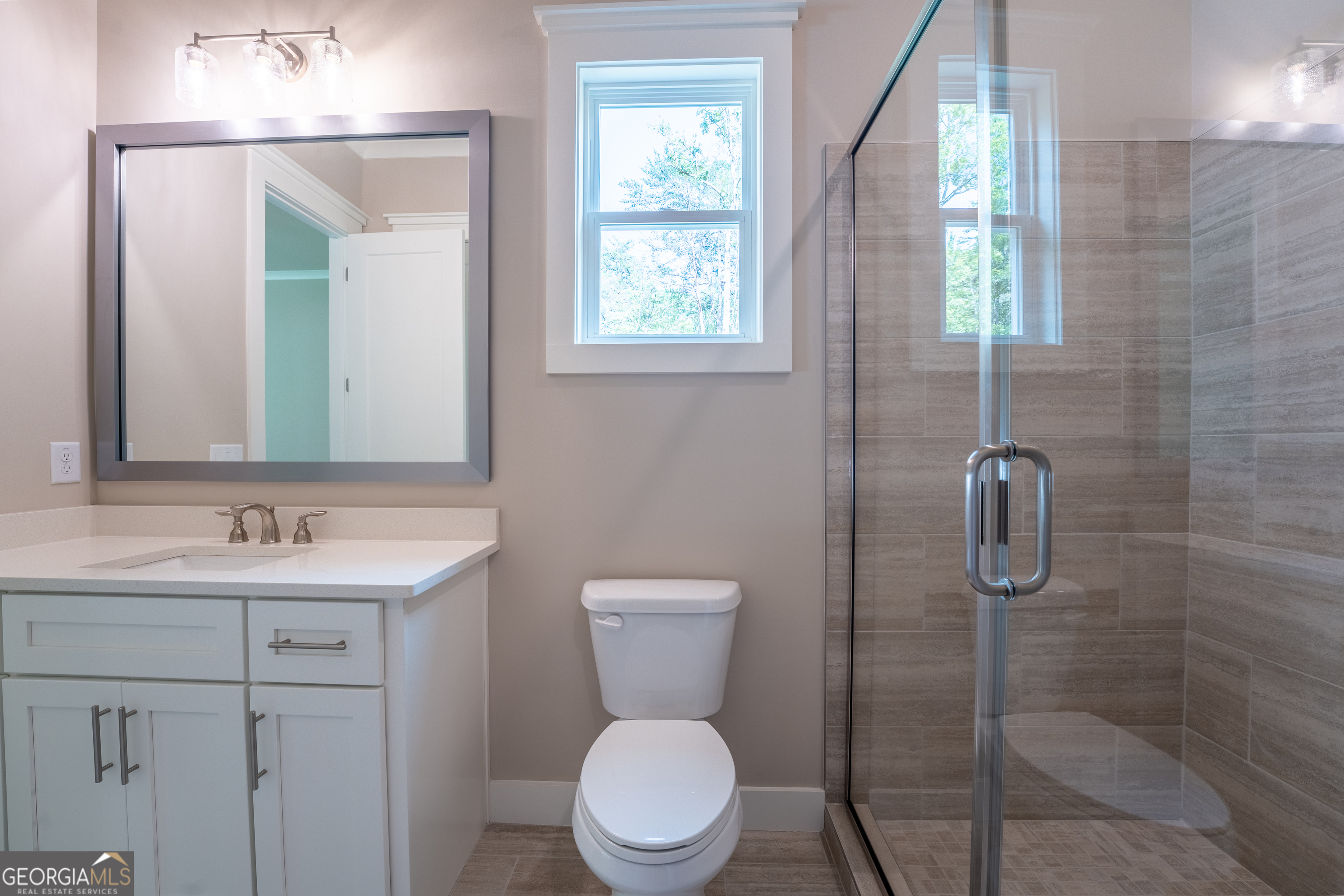 Clarkesville, Georgia 30523, United States, 4 Bedrooms Bedrooms, ,5 BathroomsBathrooms,Residential,Active,205938