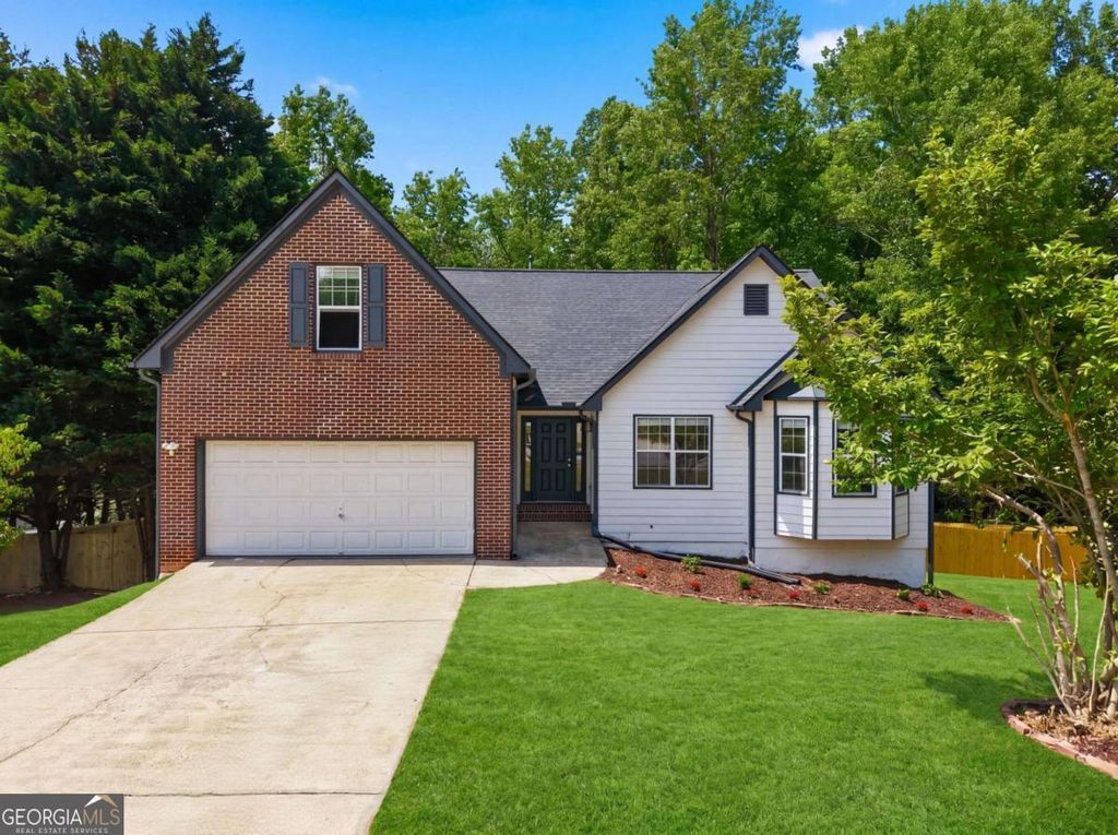 Photo of 1432 Armende CIR, Dacula, GA 30019 (MLS # 10762091)